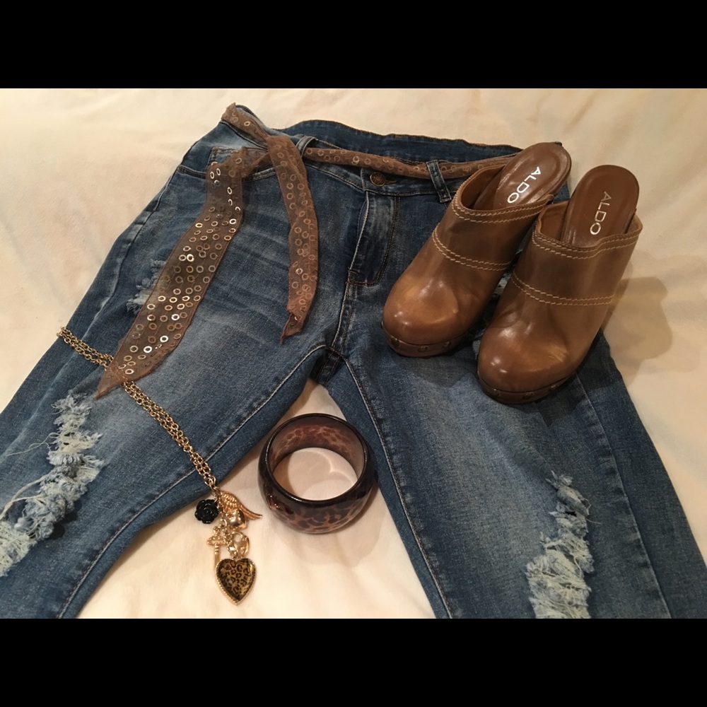 Aldo Galuski clog heels